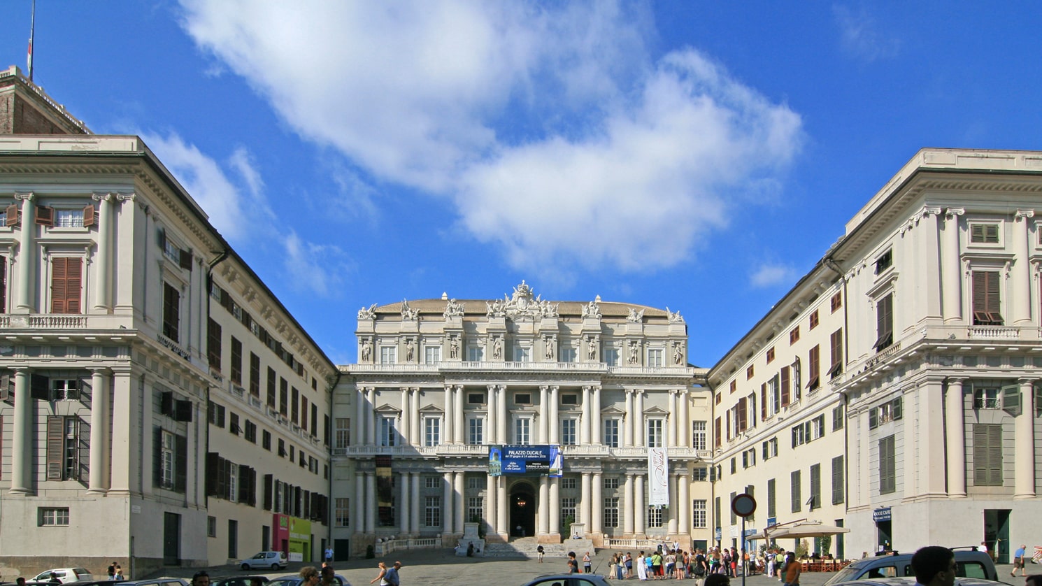 Palacio Ducal, Génova: Historia, Exposiciones, Eventos, Cómo Llegar